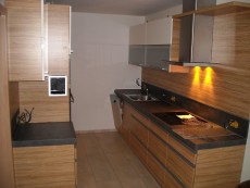 Kuchyně laminát dřevodekor